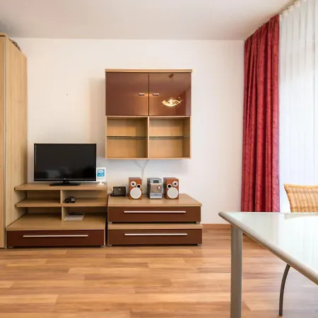 Апартаменты Wanderlust - B212 By Interhome