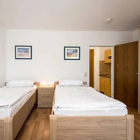 Wanderlust - B212 By Interhome Ланштайн